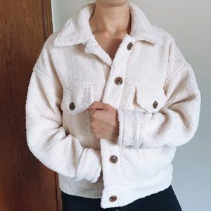 NWOT Forever 21 Faux Shearling Button Up Jacket